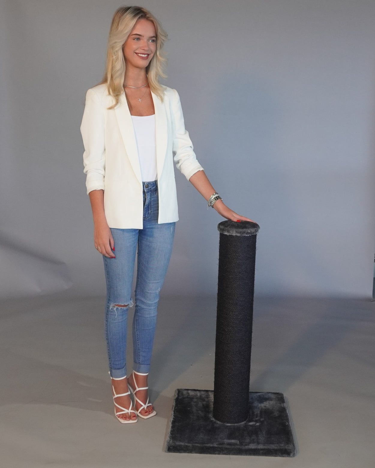 Ragdoll Scratcher Blackline Dark Grey