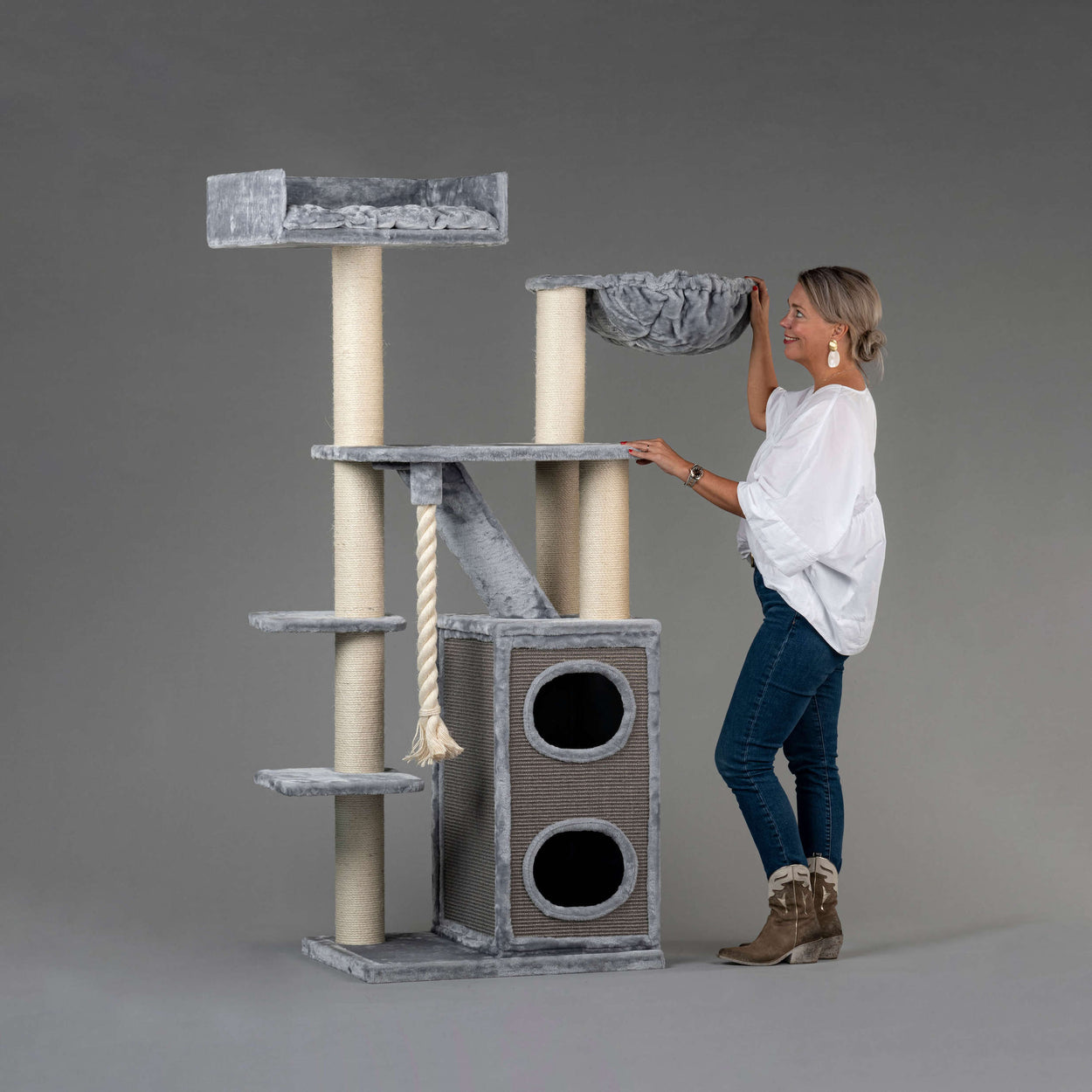 Cat Tree for large cats Cat Condo Light Grey CatTreeKing USA
