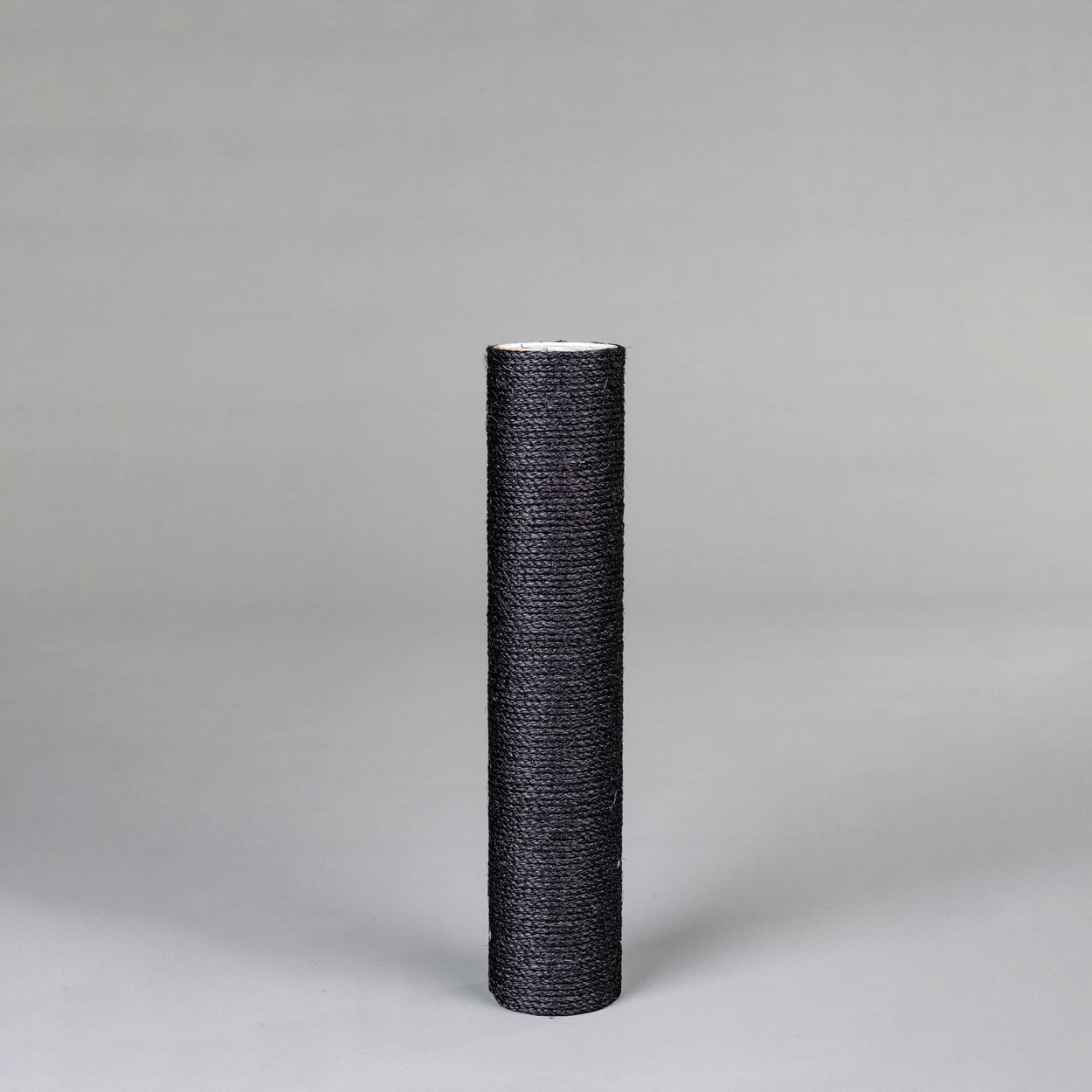 Sisal Pole 23 inch x 5 inchØ - M8 (Blackline)