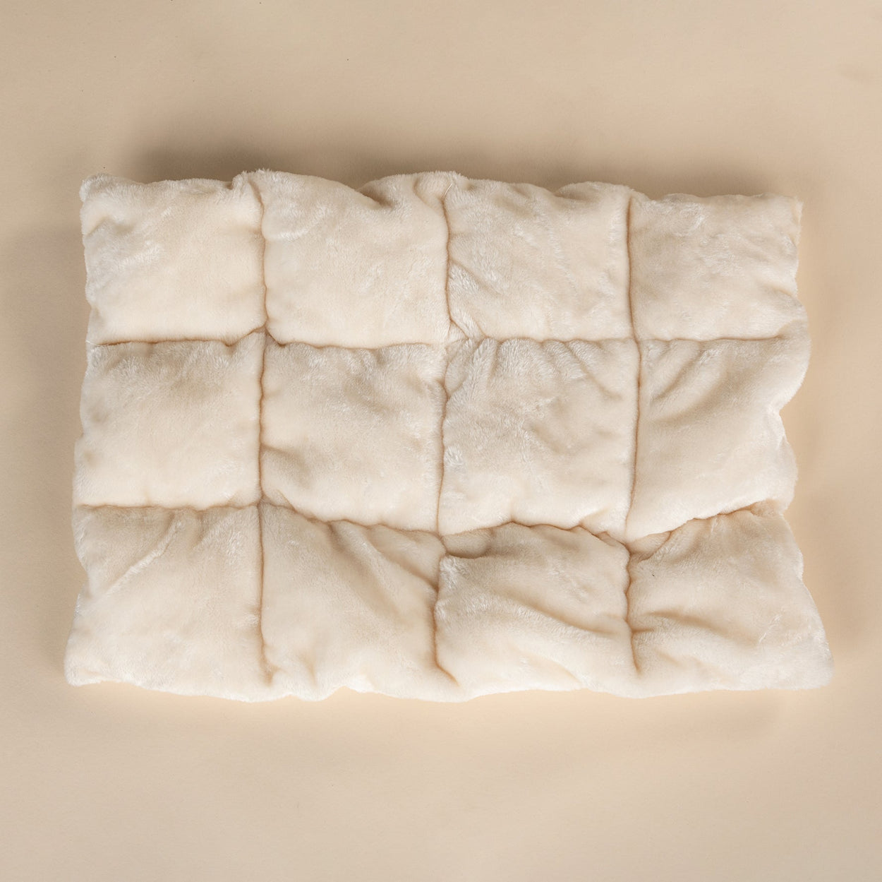 Cushion for rectangular top bed beige (bed = 24x17x6inch)