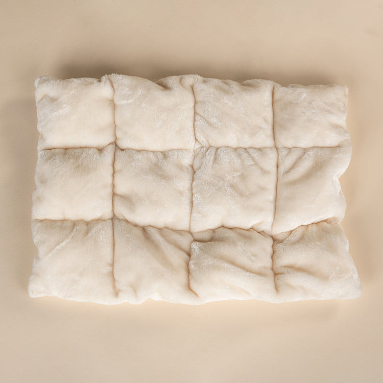 Cushion for rectangular top bed beige (bed = 24x17x6inch)