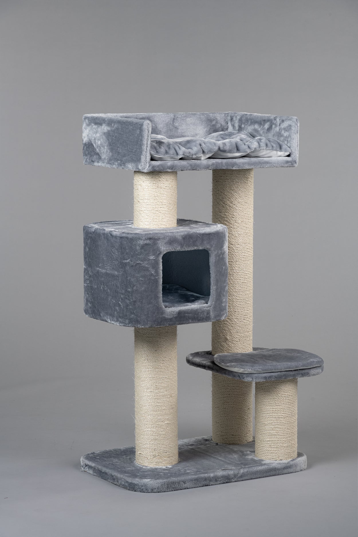 Big on sale cat playhouse